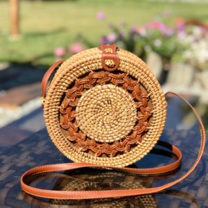 BOLSA REDONDA RATTAN ENTRELAÇADA